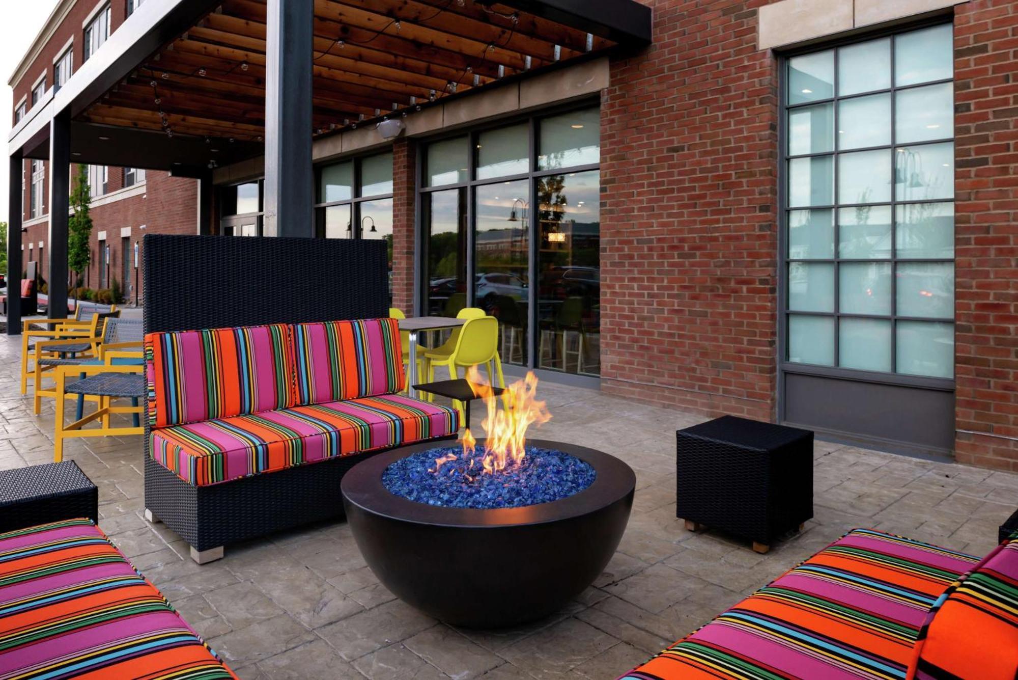 Home2 Suites By Hilton New Albany Columbus Екстер'єр фото
